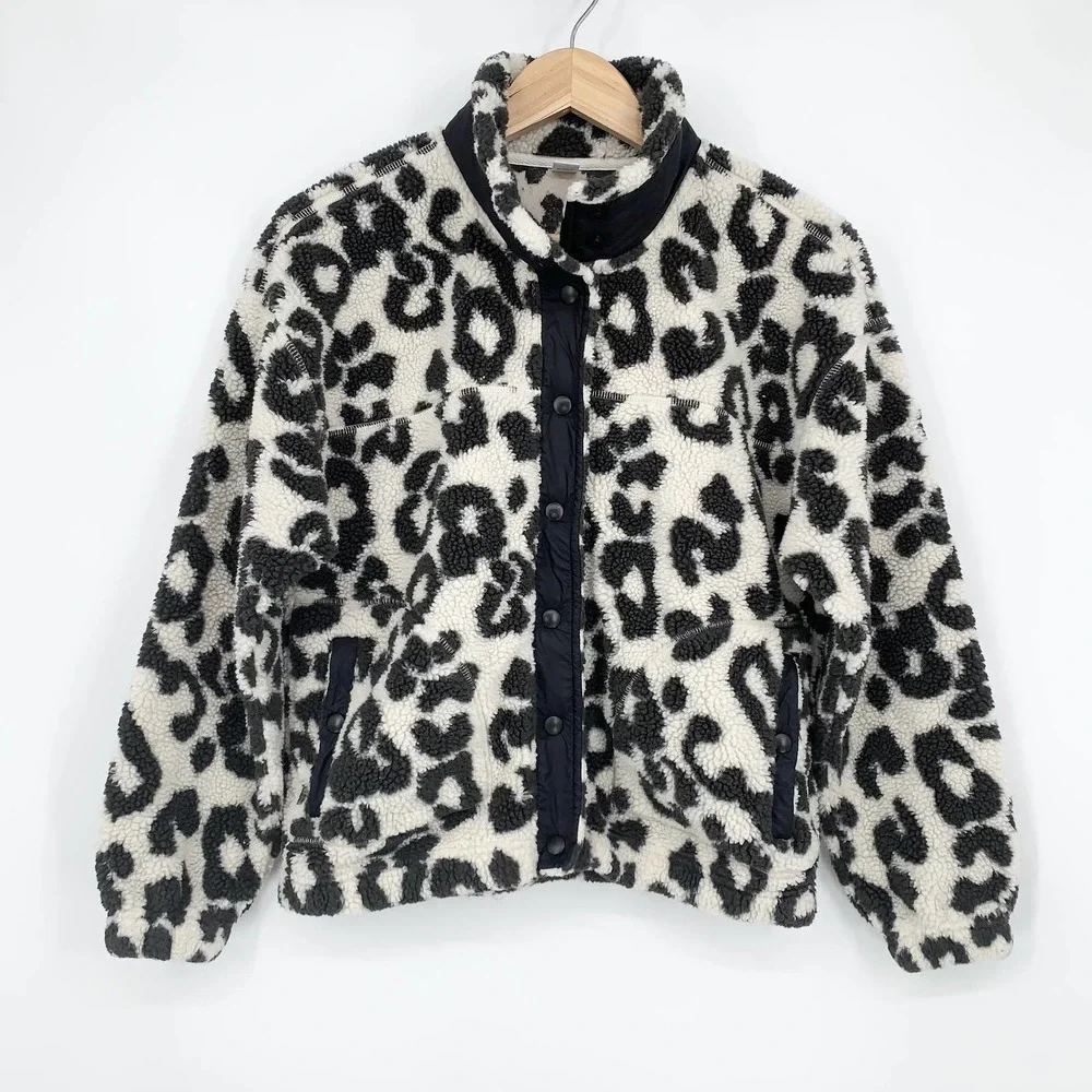 Old Navy Snow Leopard Sherpa Fleece Jacket Button Front Animal Print Teddy, M - Picture 4 of 11